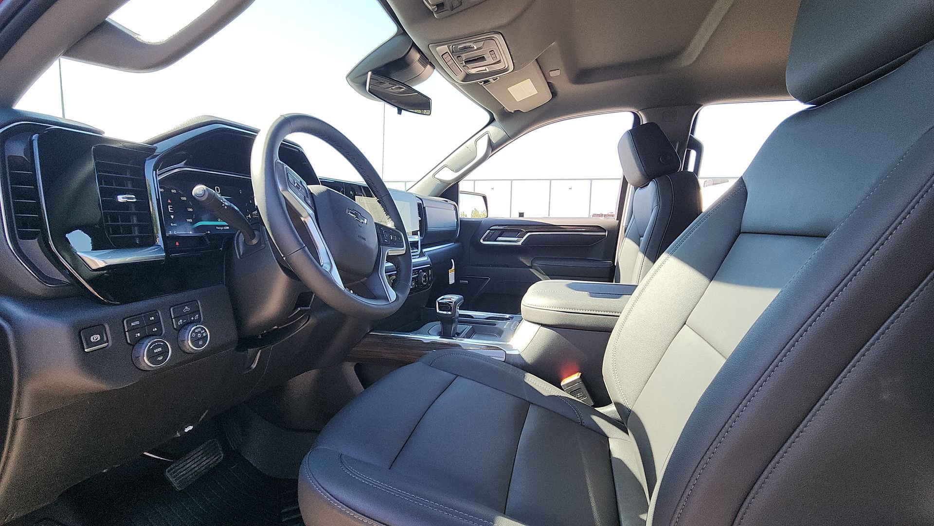 2026 Chevrolet Silverado 1500 RST - Photo 9