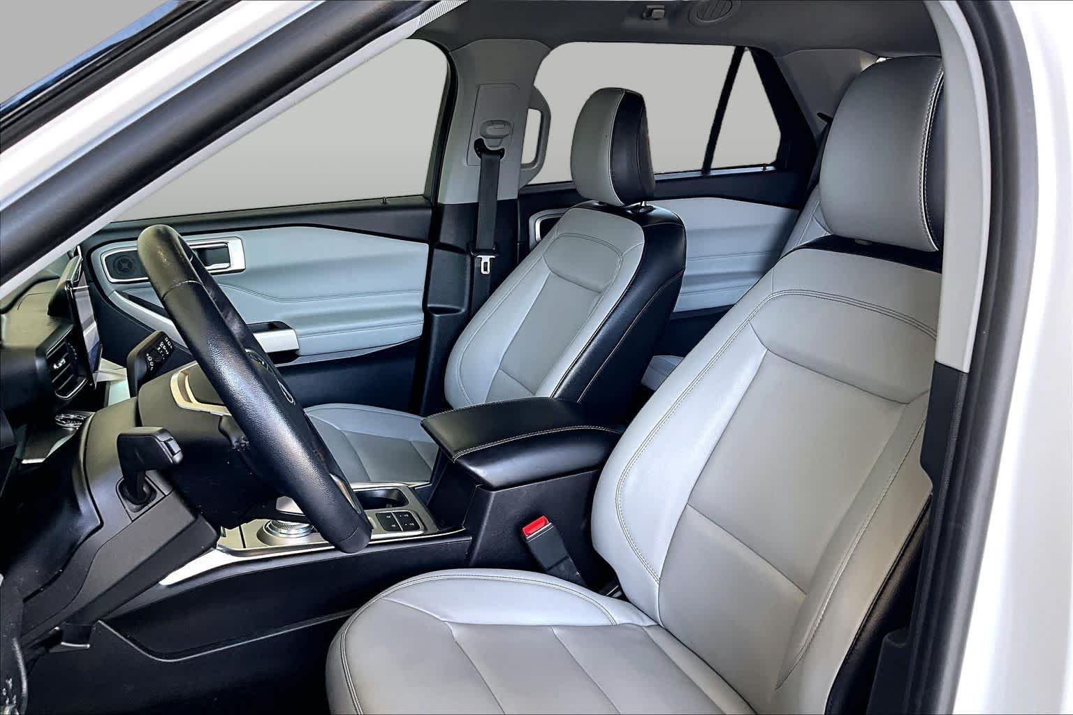 Used 2021 Oxford White Ford XLT image 8