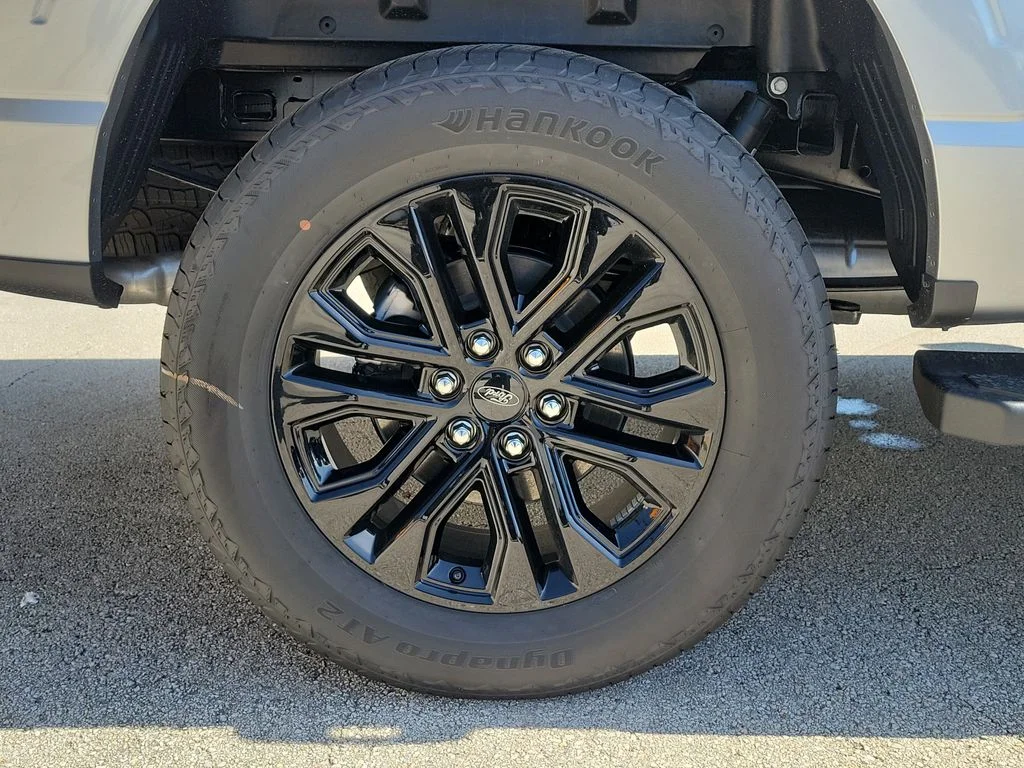 New 2026 Iconic Silver Metallic Ford Lariat® image 6