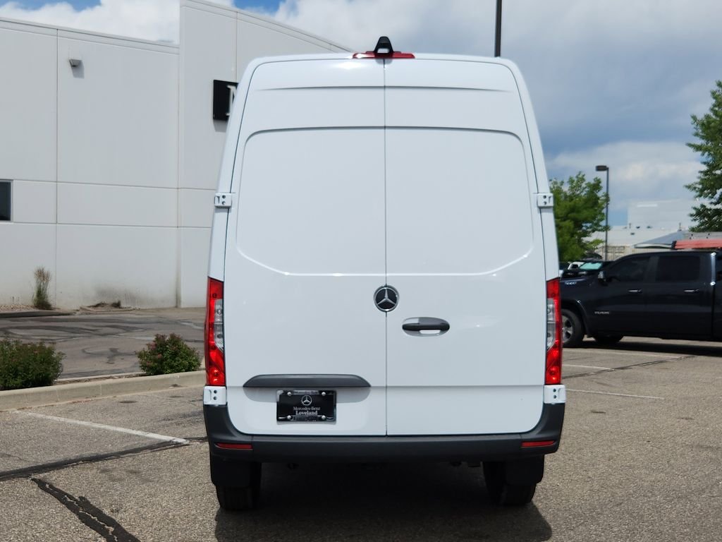 New 2026 ARCTIC WHITE Mercedes-Benz WORKER image 7
