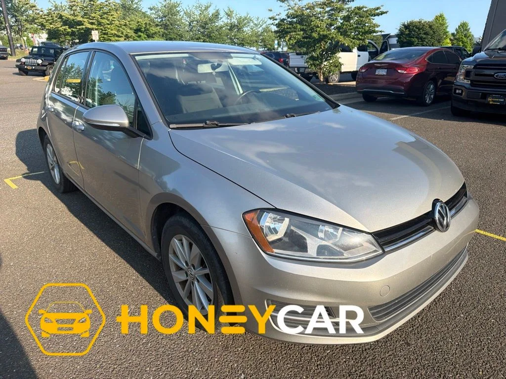 2016 Volkswagen Golf TSI S 4-Door Auto's photo
