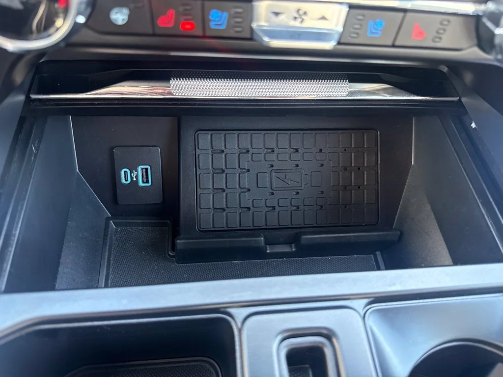 Certified Used 2024  Ford Lariat image 55