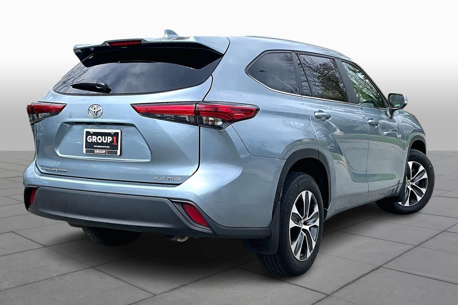 2023 Toyota Highlander XLE - Photo 13