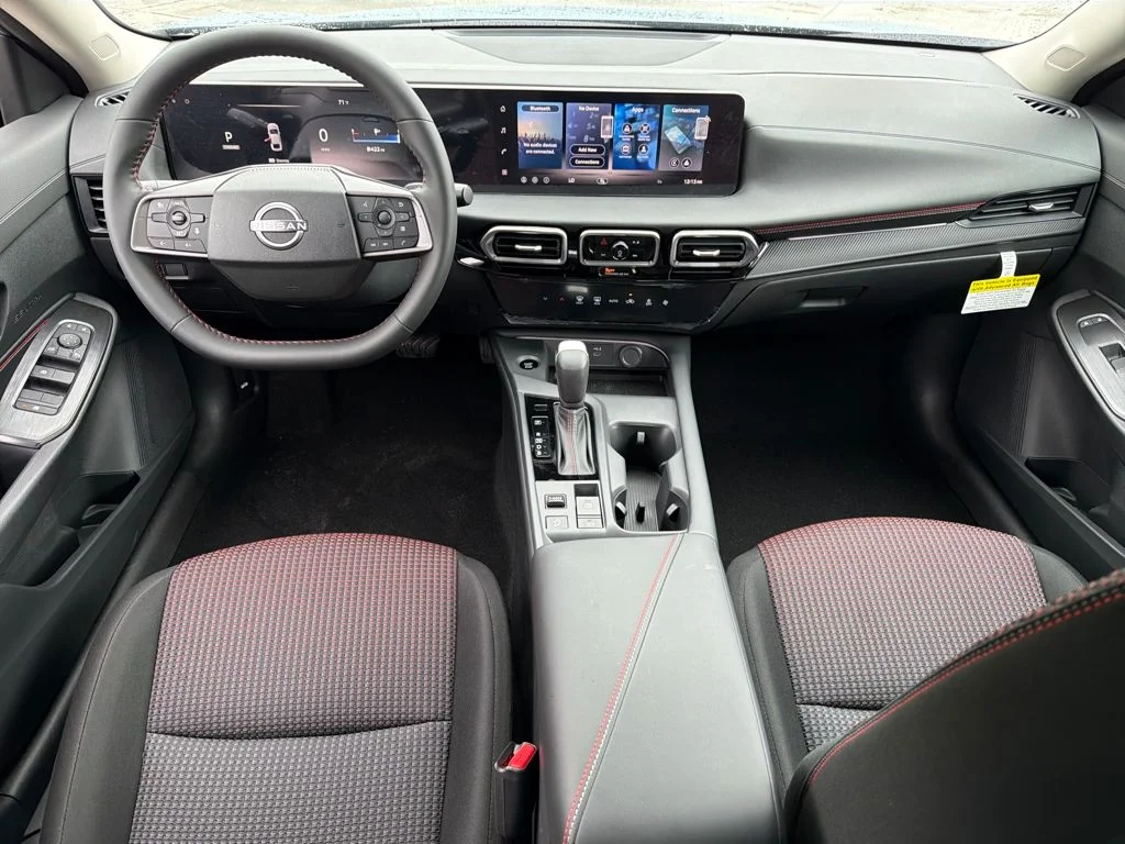 New 2026 Atlantic Gray Metallic / Super Black Two-tone Nissan SR image 15