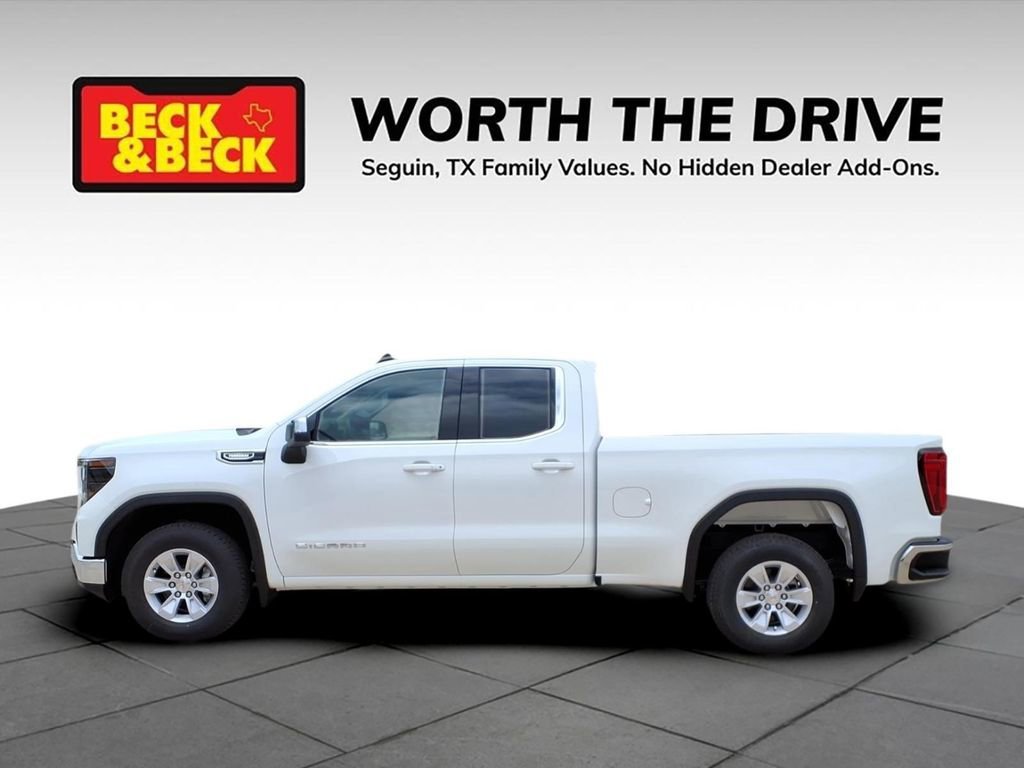 New 2026 Summit White GMC SLE image 4