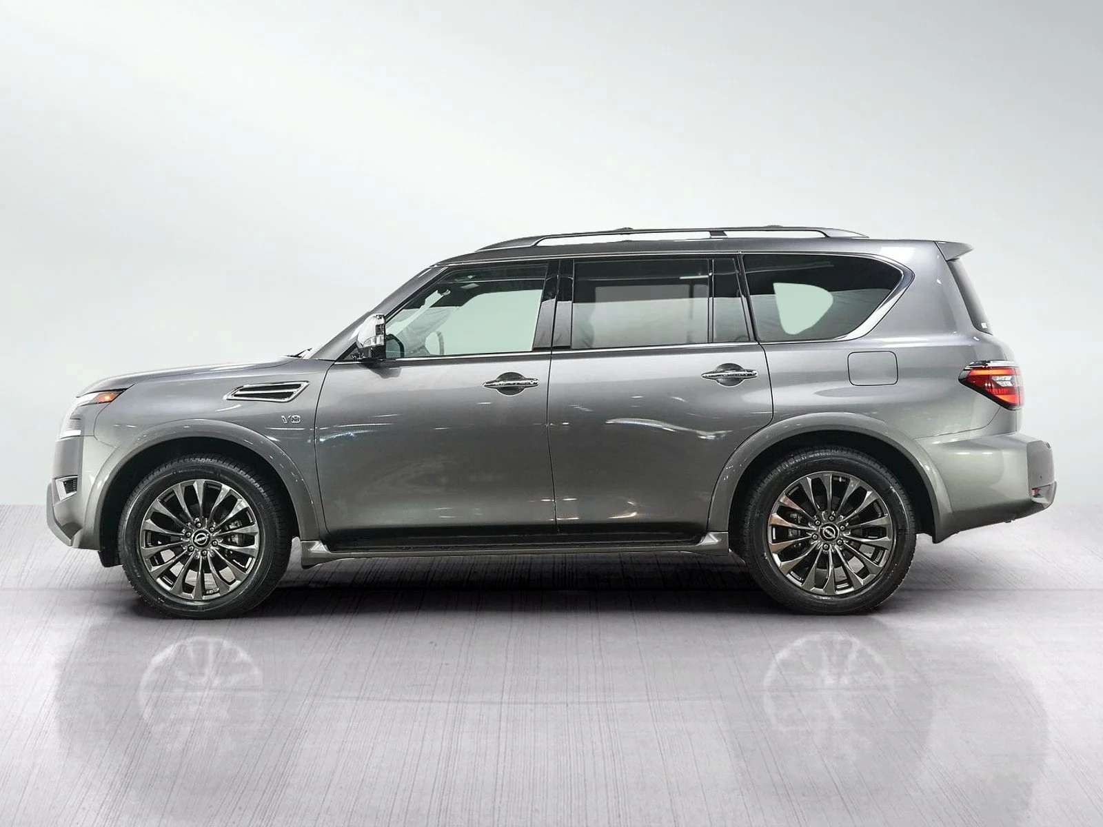 Used 2022 Nissan Armada Platinum with VIN JN8AY2DB4N9813966 for sale in Wayzata, Minnesota