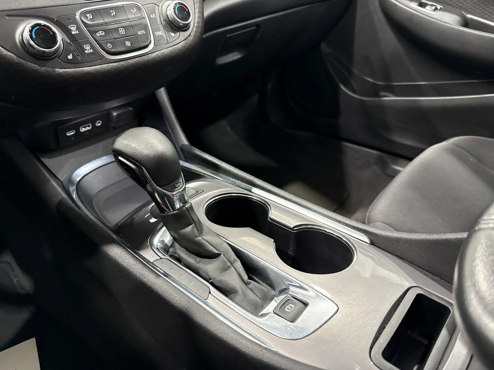 Used 2023 Dark Ash Metallic Chevrolet LT image 18