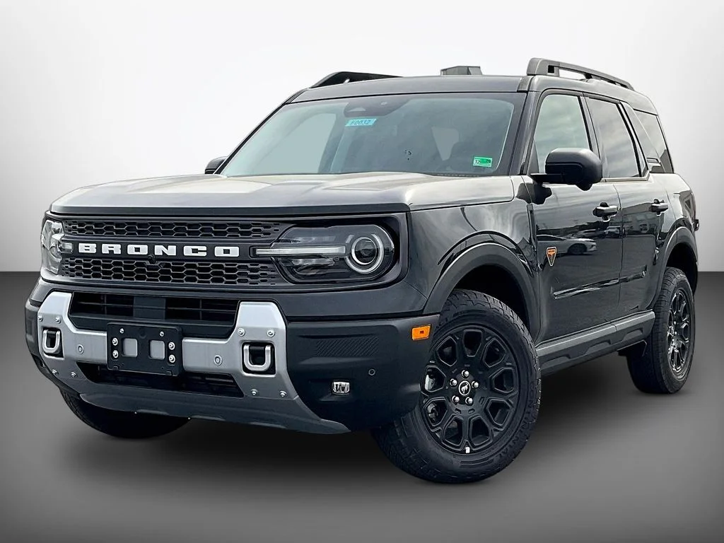 New 2025 Shadow Black Ford Badlands® image 2