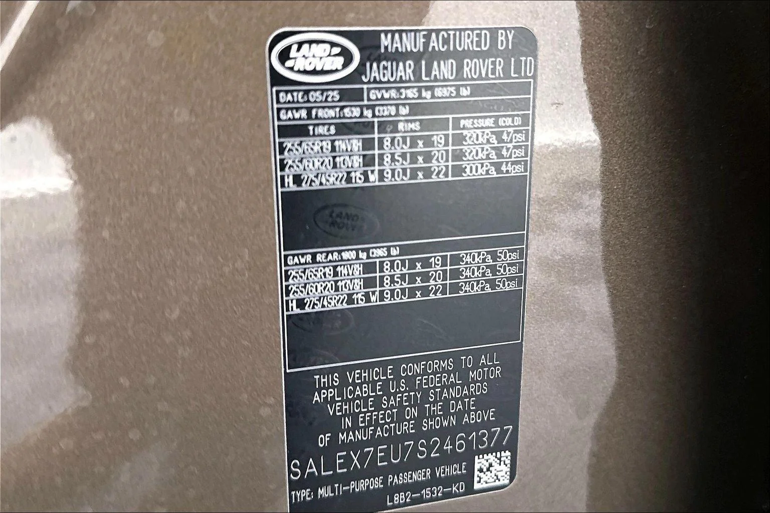 Used 2025 Gondwana Stone Metallic Land Rover X image 21