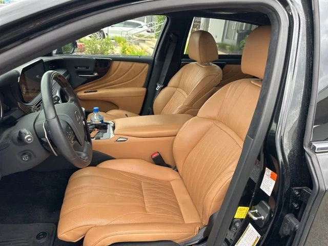 Used 2023 Black Lexus 500 Base image 9