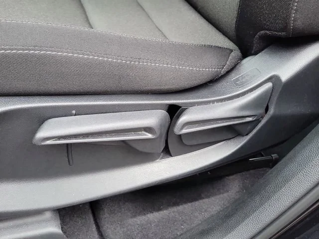 2023 Honda CR-V LX - Photo 19
