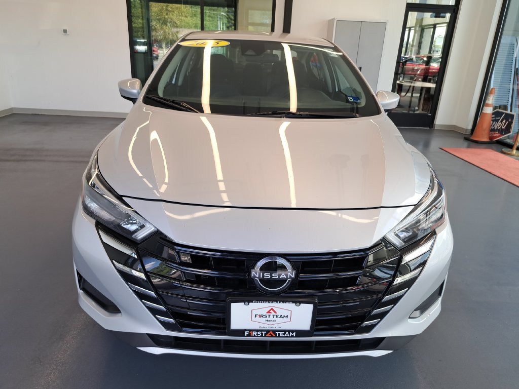 Used 2025 Silver Nissan 1.6 SV image 16