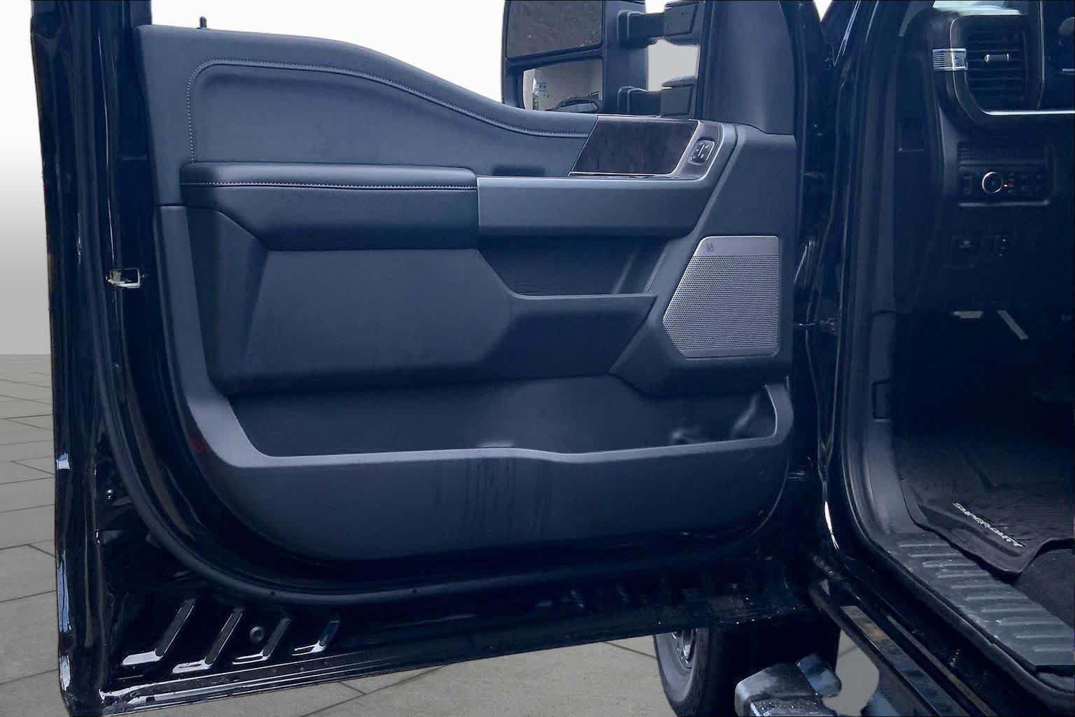 New 2026 Agate Black Metallic Ford F-350® Lariat® image 10