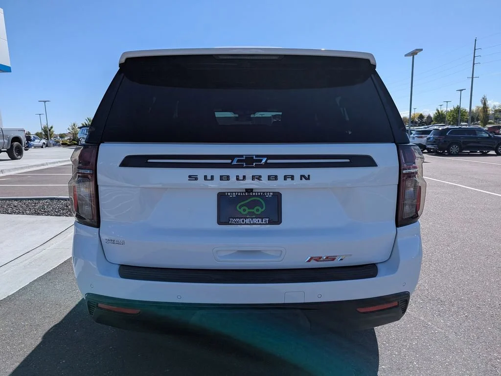 2023 Chevrolet Suburban RST - Photo 35