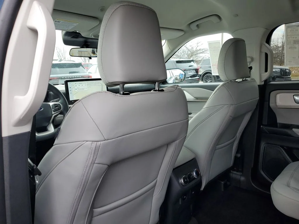 2026 Ford Explorer Active - Photo 25