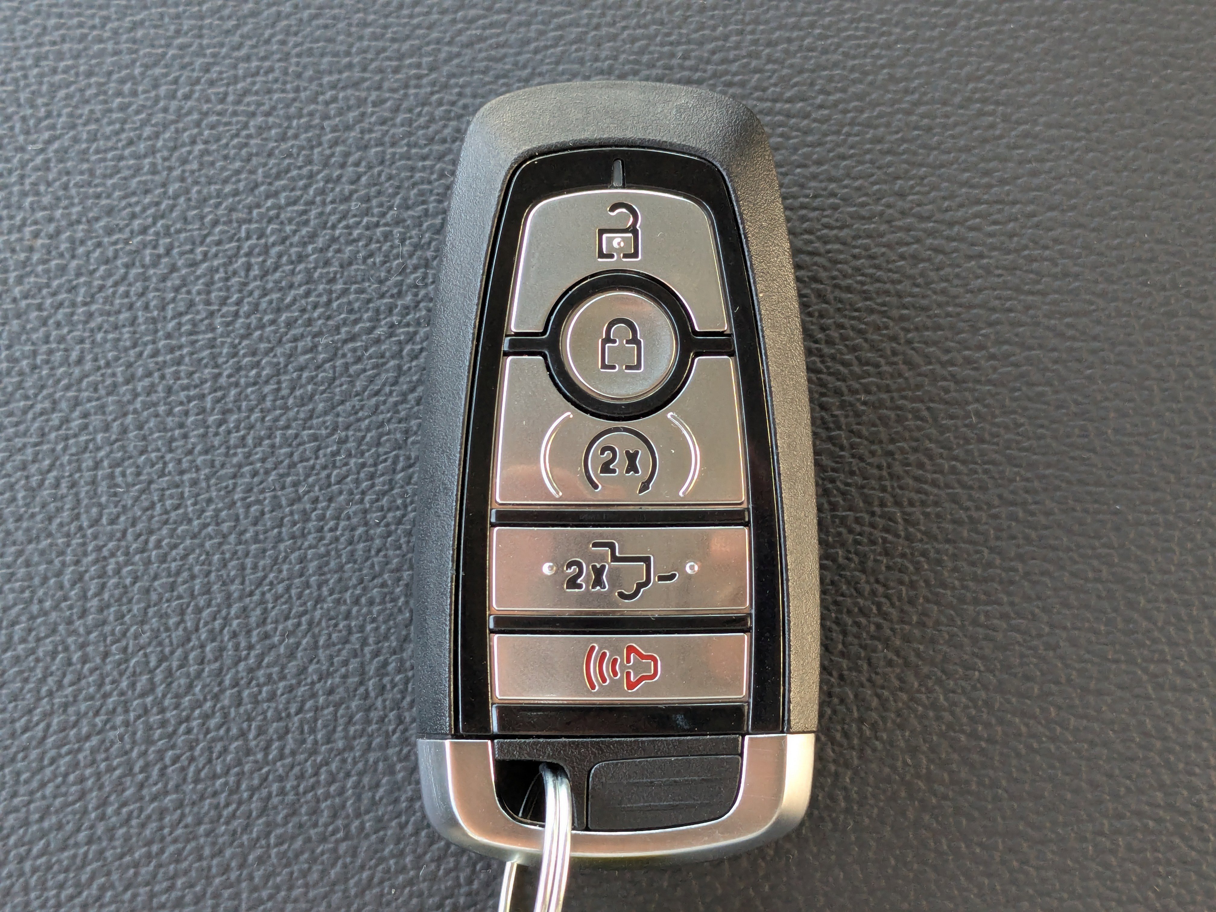 2025 Ford F-350 Super Duty Lariat - Photo 36