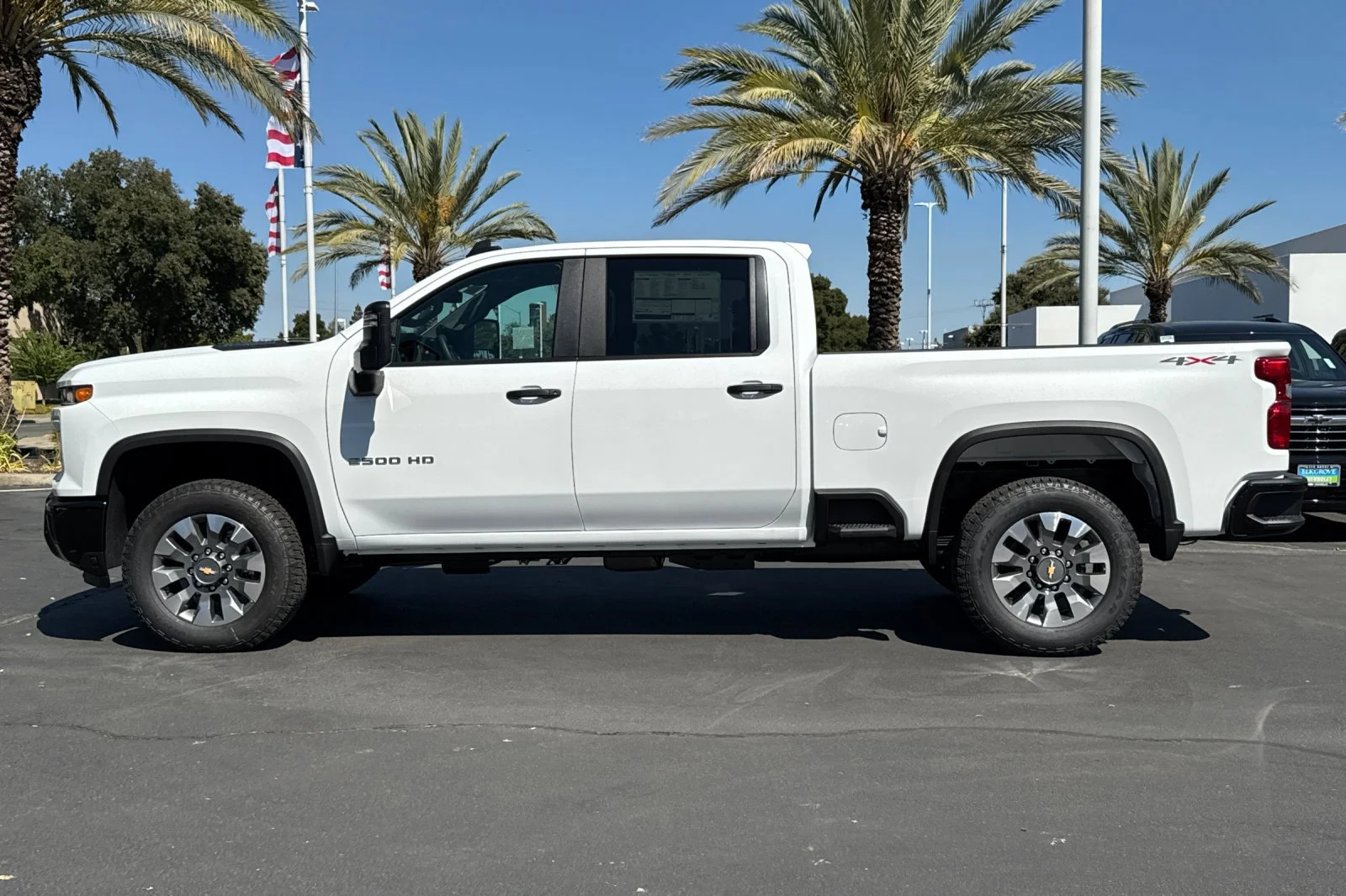 2026 Chevrolet Silverado 2500 HD Custom view 6
