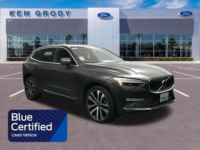 2023 Volvo XC60 B5 Ultimate Bright Theme