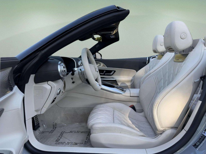 Certified Used 2024  Mercedes-Benz AMG® SL 43 image 15