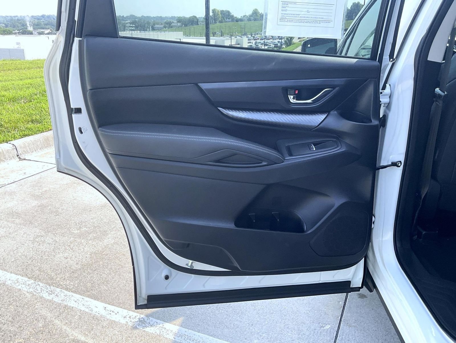 Used 2022 White Subaru Onyx Edition image 18