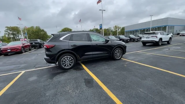 2025 Ford Escape PHEV - Photo 9