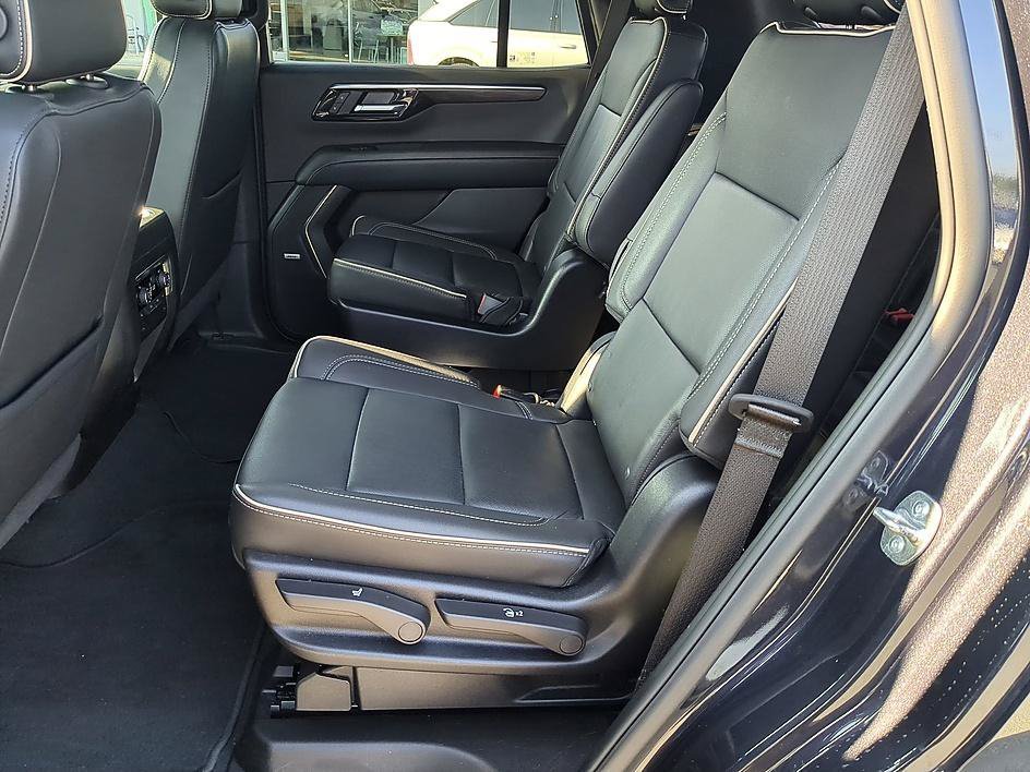 Certified Used 2025 Dark Ash Metallic Chevrolet Premier image 29