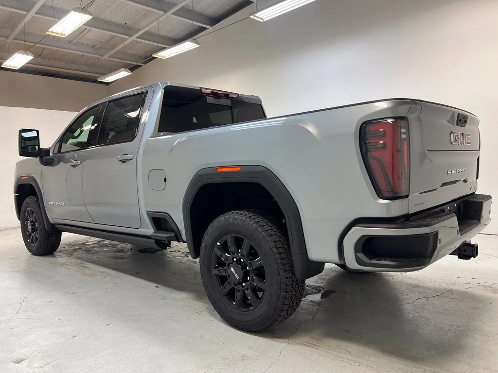 2026 GMC Sierra 2500HD AT4 - Photo 10
