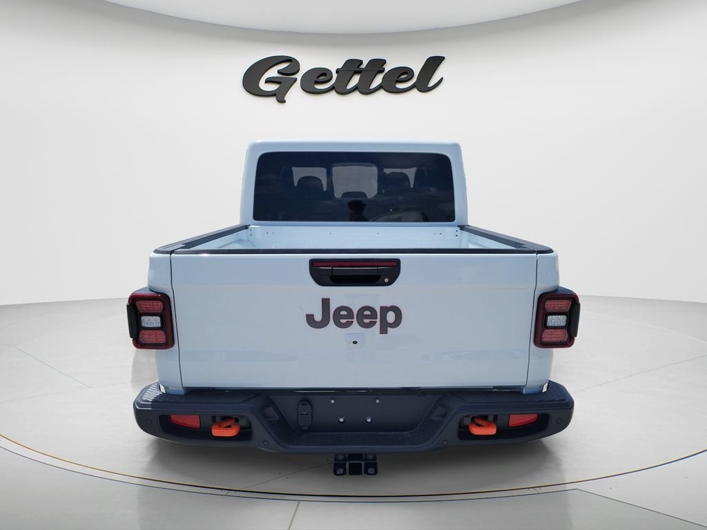 New 2026 Bright White Clear-Coat Exterior Paint Jeep Mojave image 6