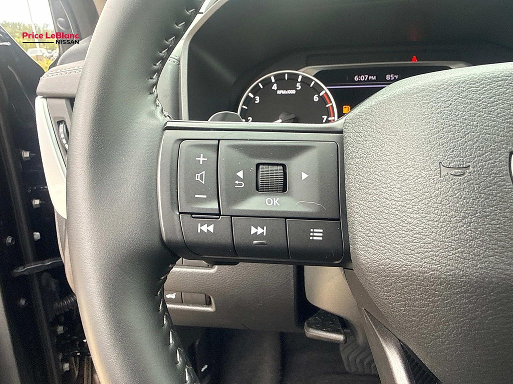 Certified Used 2025  Nissan SV image 21
