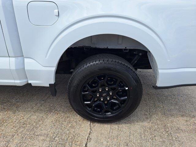 New 2026 Oxford White Ford STX® image 26