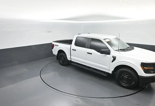 Used 2025 Oxford White Ford XL image 24