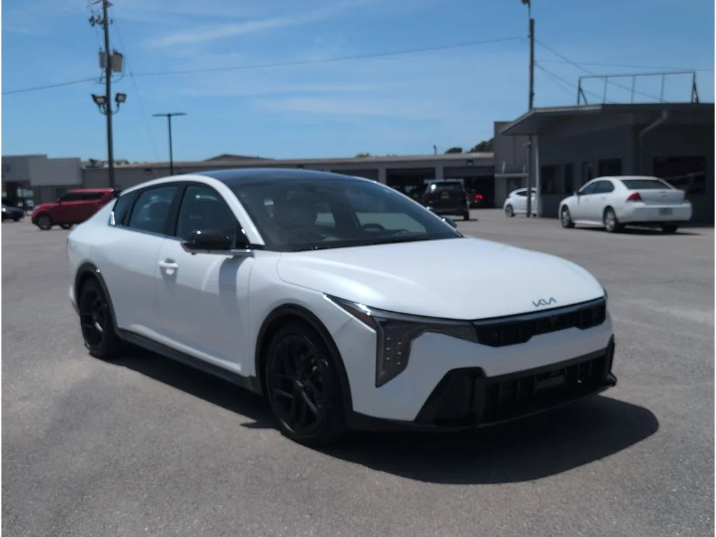 New 2025 Snow White Pearl Kia GT-Line Turbo image 7