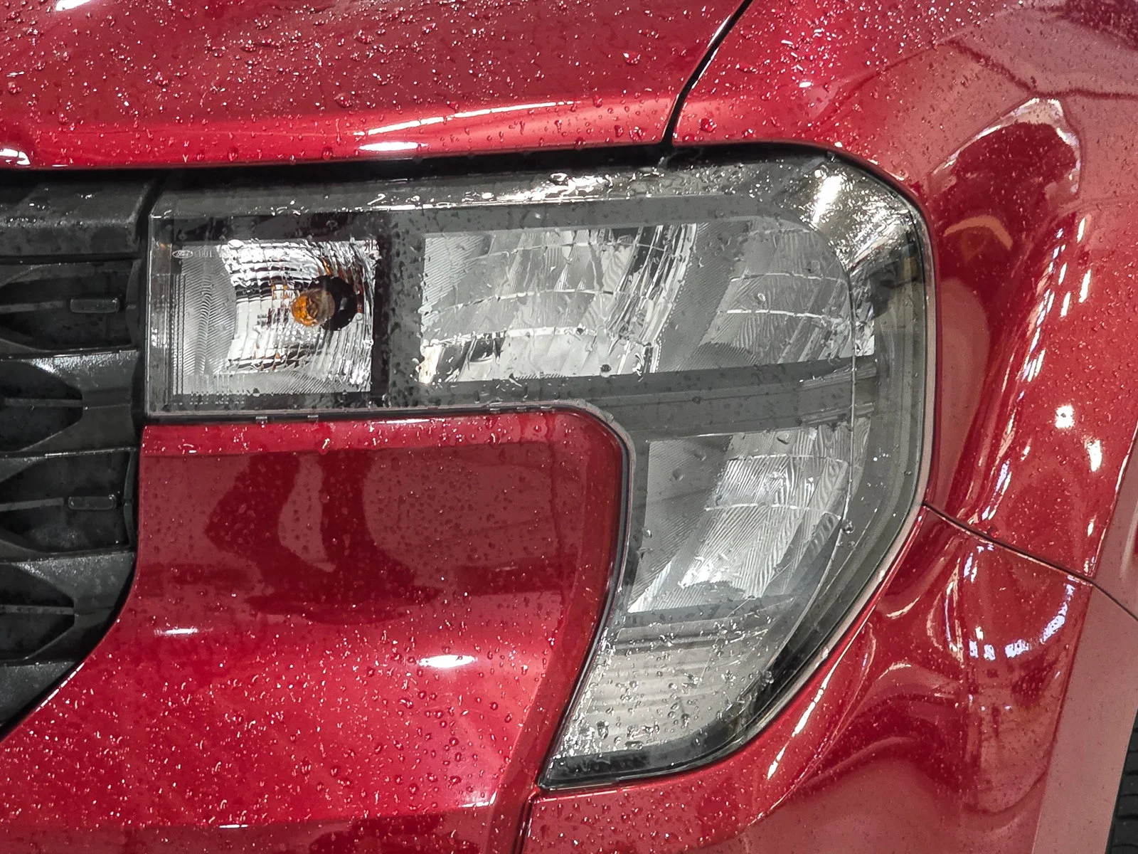 2025 Ford Maverick XLT - Photo 13