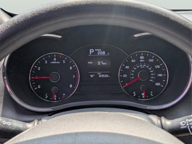 Used 2017 Black Kia LX image 34