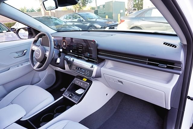 New 2026 White Hyundai SEL Premium image 10