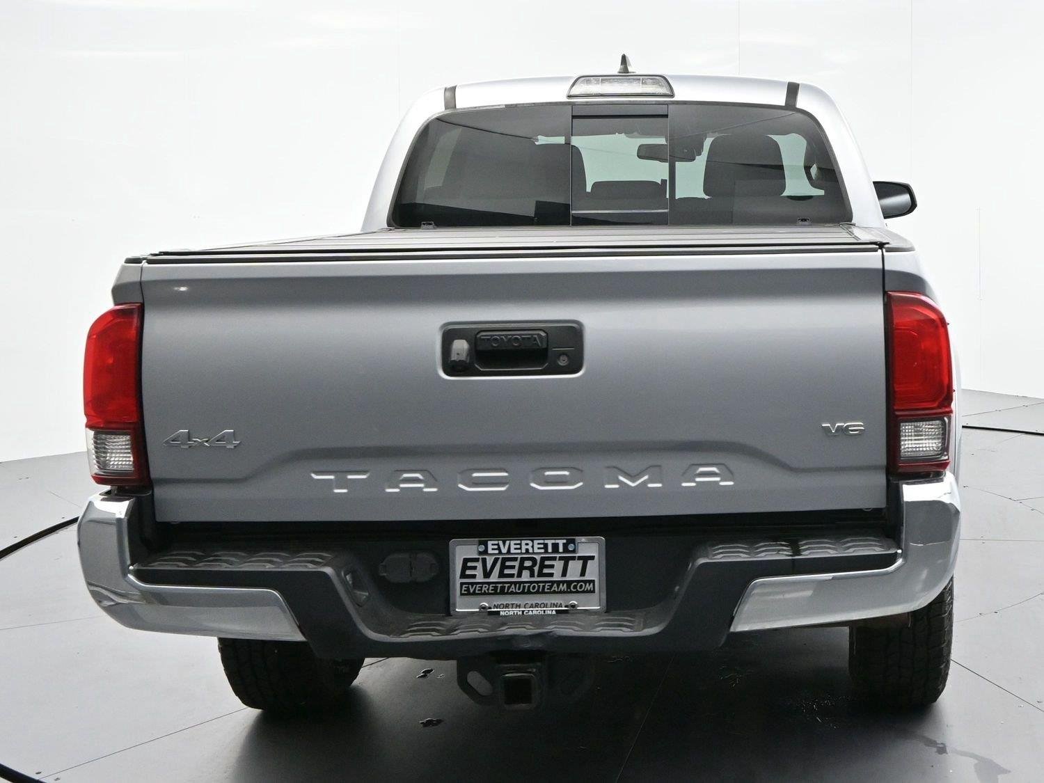 Used 2019 Silver Sky Metallic Toyota SR image 6