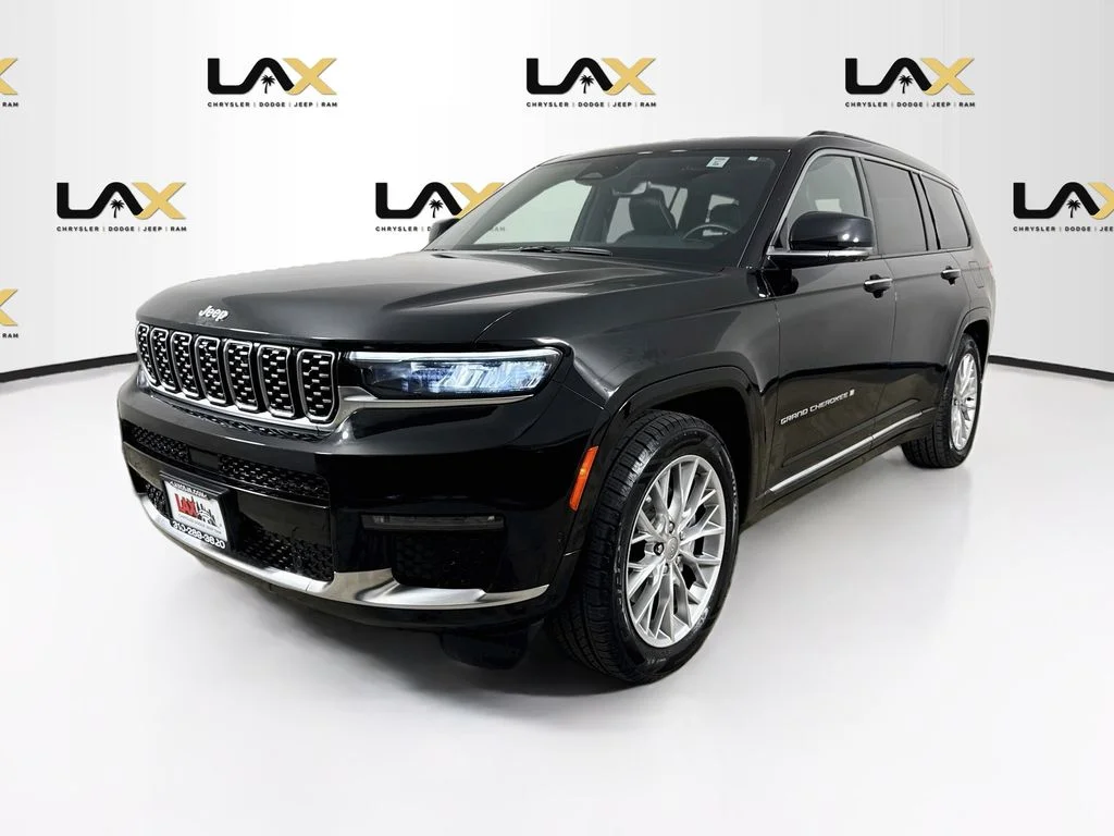 Used 2024 Black Jeep Summit image 3