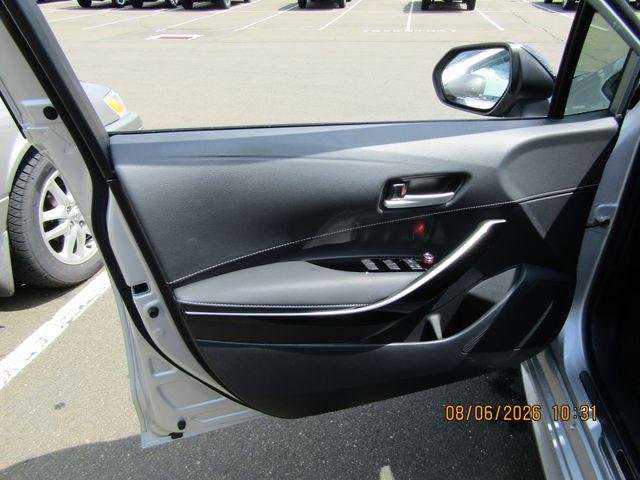 Certified Used 2020 CLASSIC SILVER MET Toyota  image 17