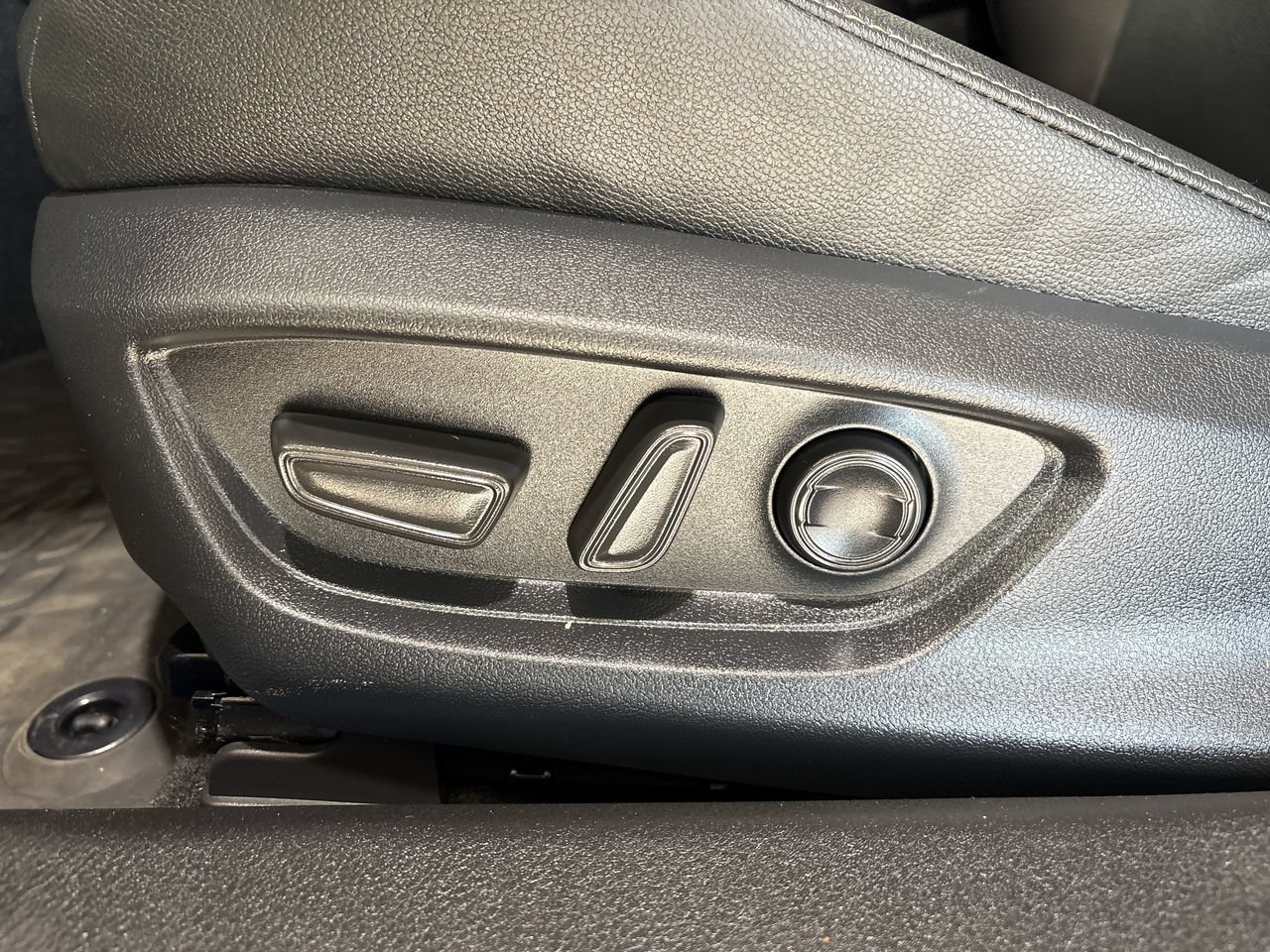Certified Used 2025 Underground Toyota SE image 12