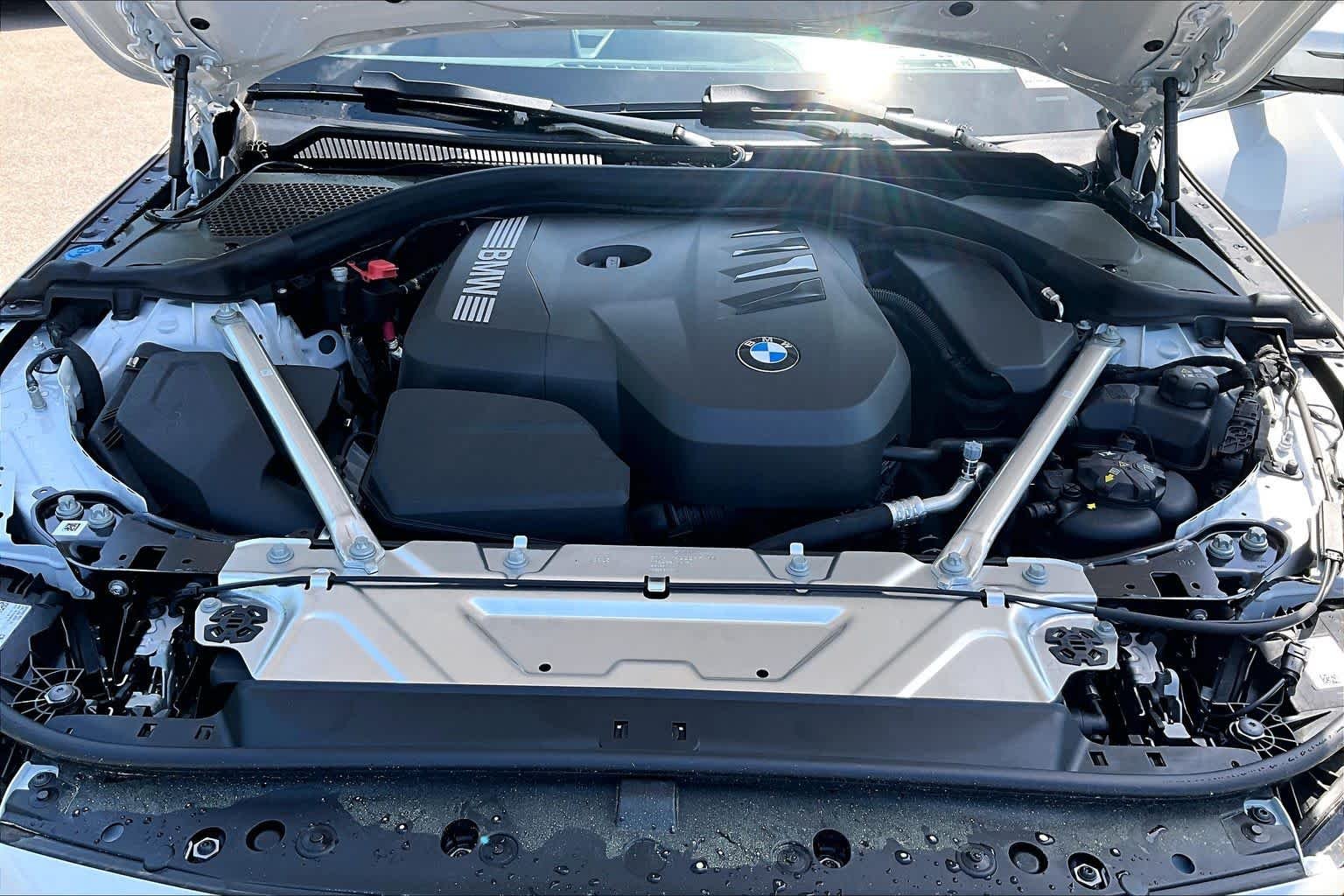 New 2026 Mineral White Metallic BMW 430i xDrive image 16