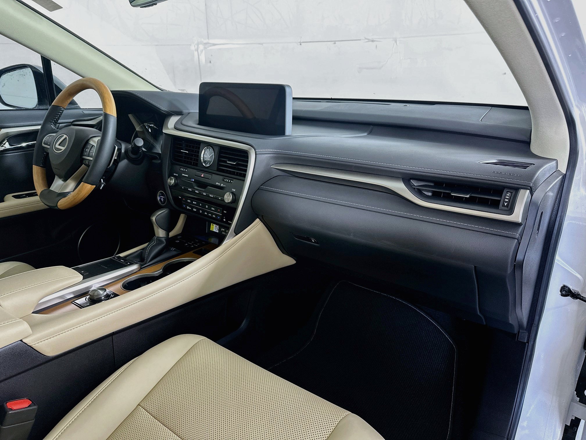 Certified Used 2021 White Pearl Lexus 450h image 29