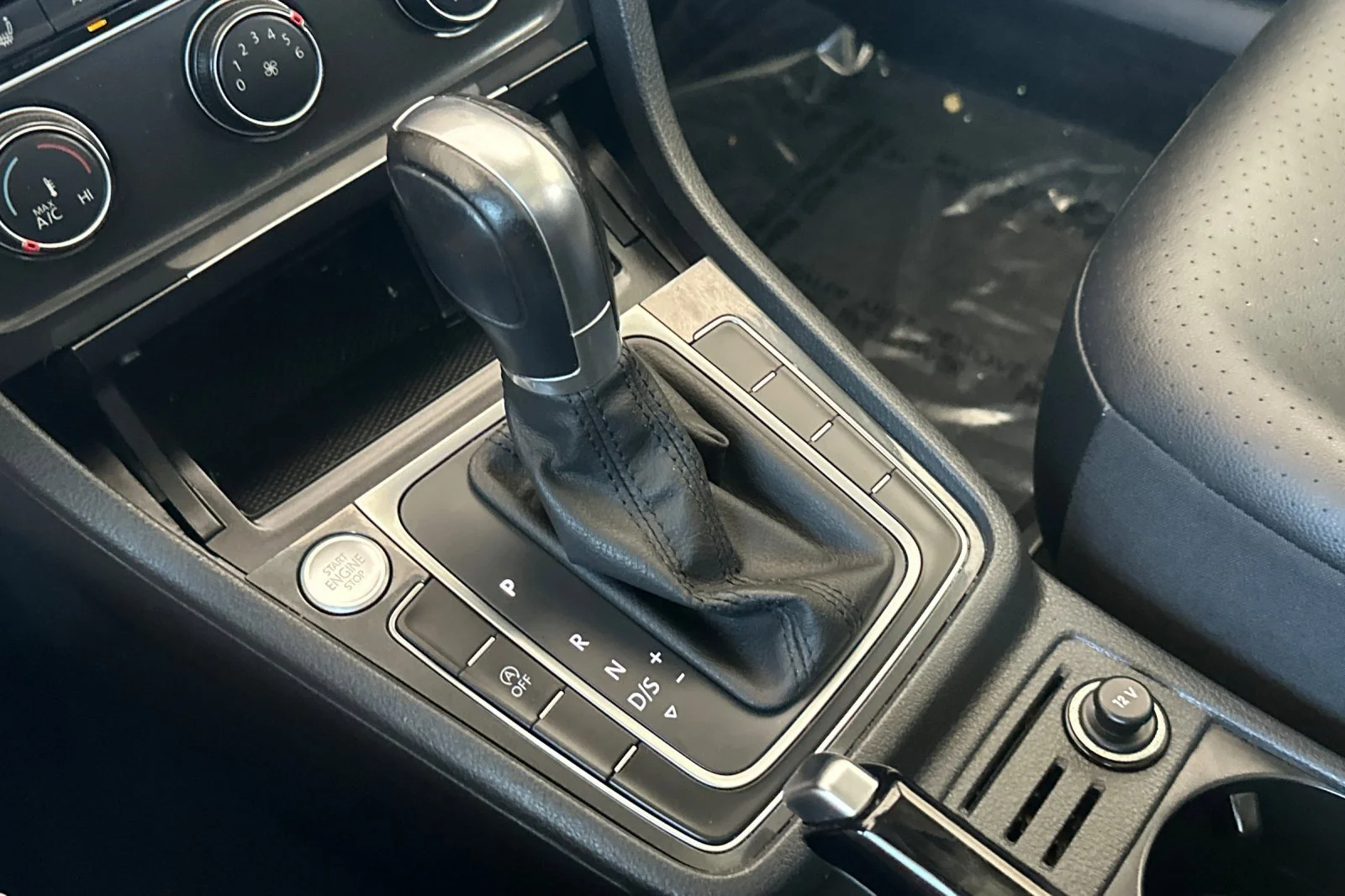 Used 2019 Black Volkswagen  image 21