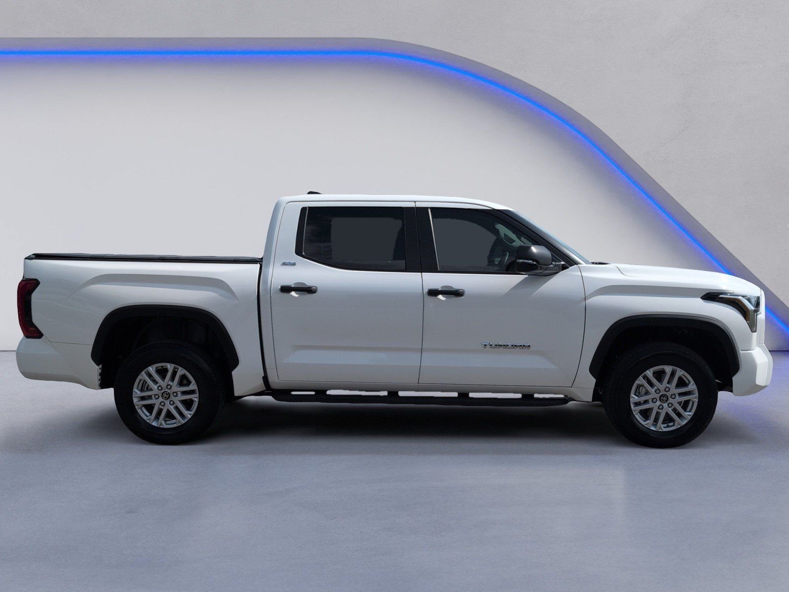 Used 2024 White Toyota SR5 image 12