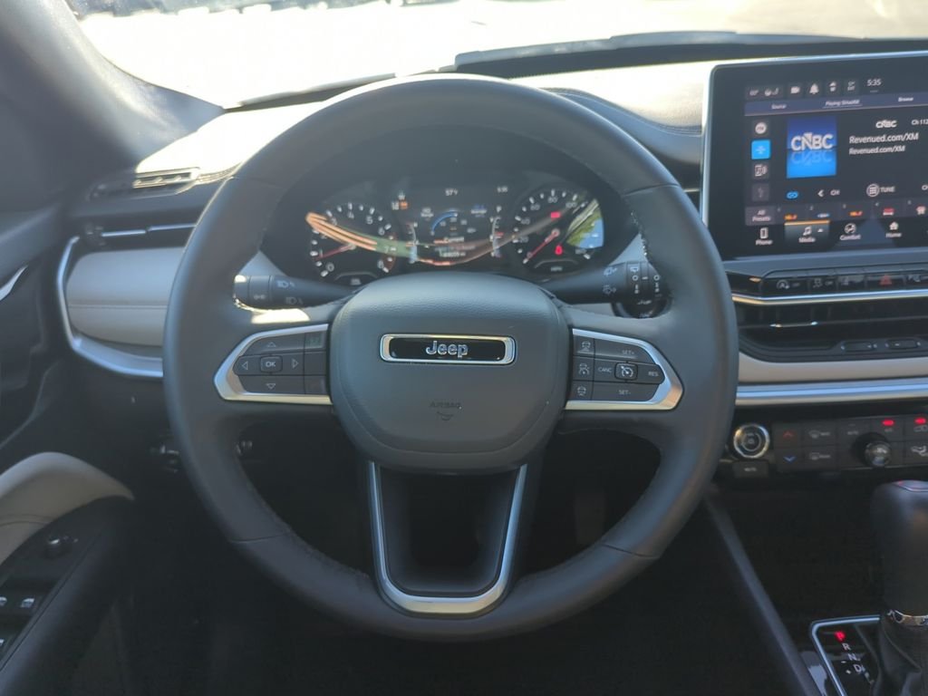 Used 2025 White Jeep Limited image 22