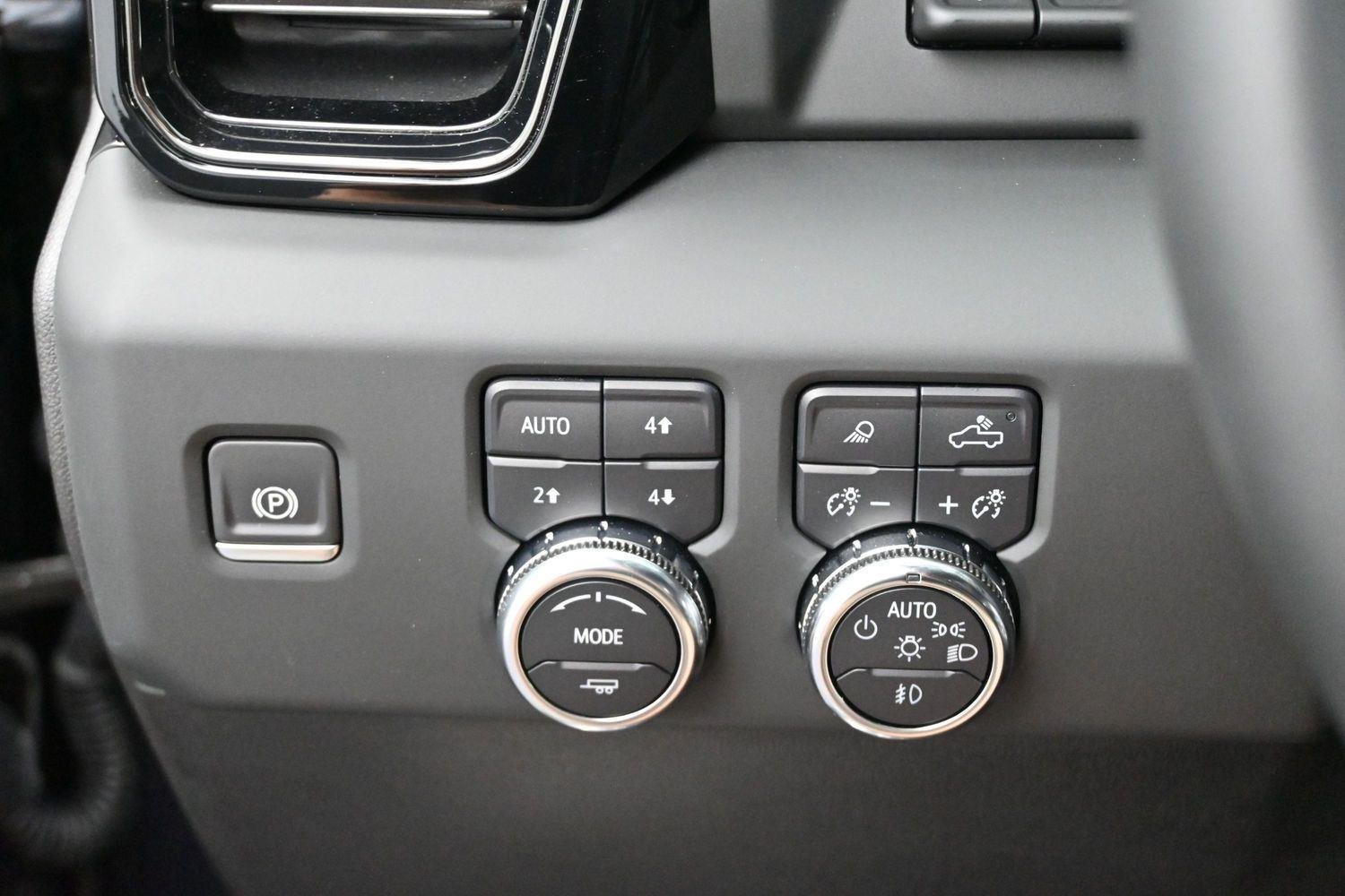 Used 2024 Titanium Rush Metallic GMC AT4 image 28