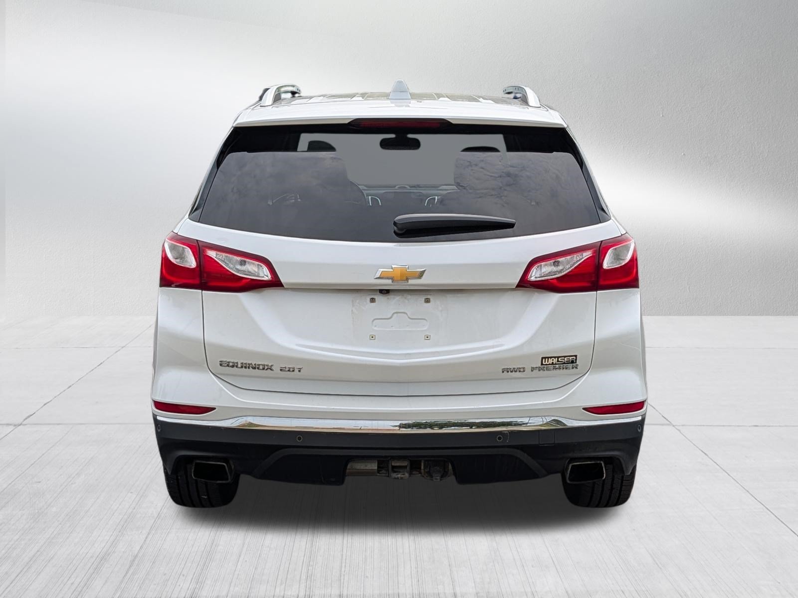 Used 2019 Iridescent Pearl Tricoat Chevrolet Premier image 6