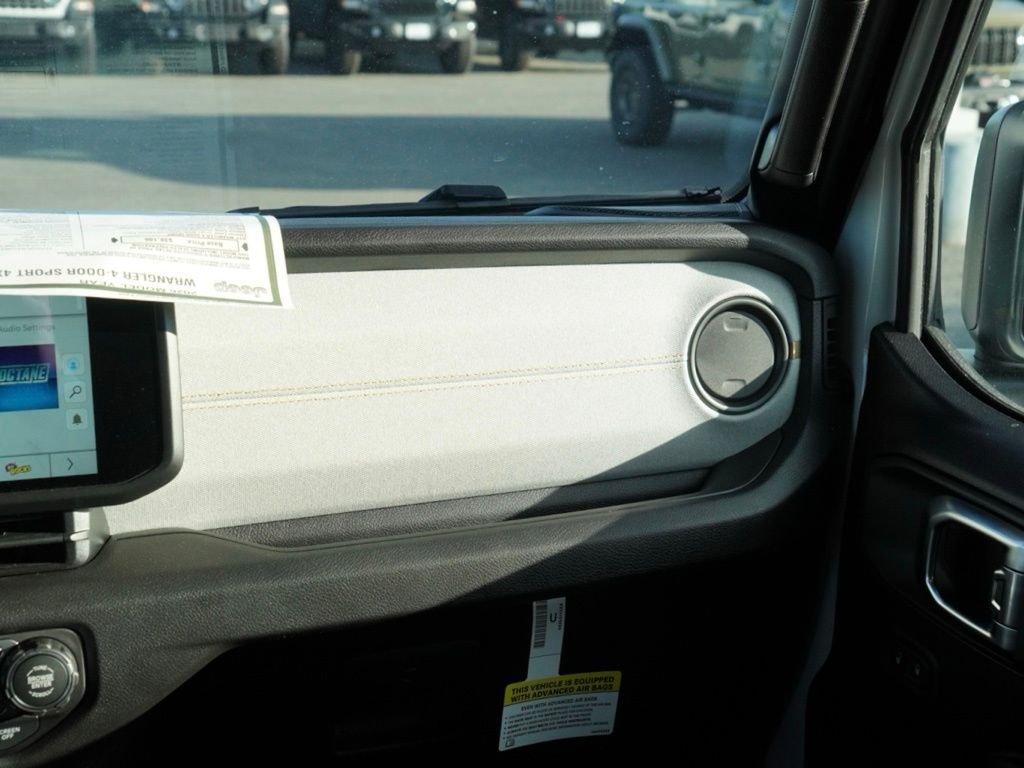 New 2026 Bright White Clear-Coat Exterior Paint Jeep Sport image 25