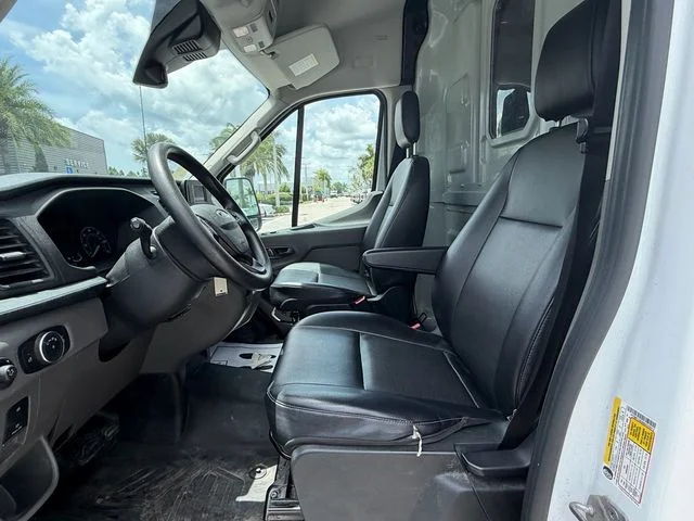 Used 2024 White Ford Base image 21