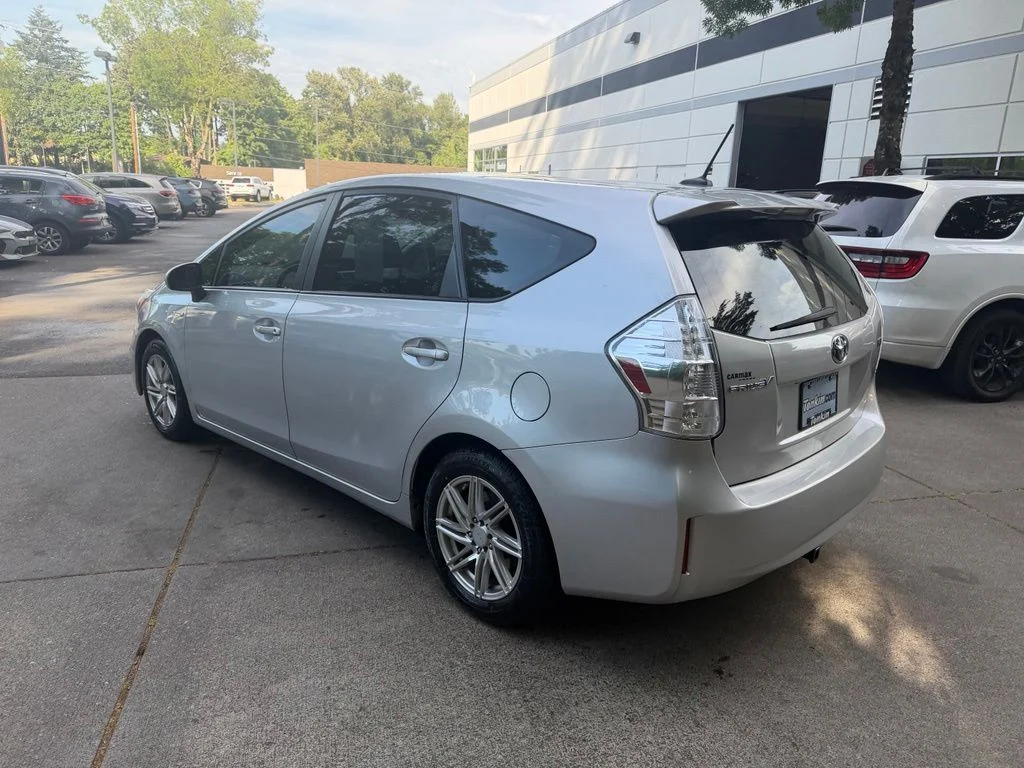 Used 2013 Classic Silver Metallic Toyota Five image 6