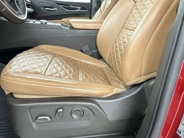 Used 2021 Red Cadillac Sport image 25